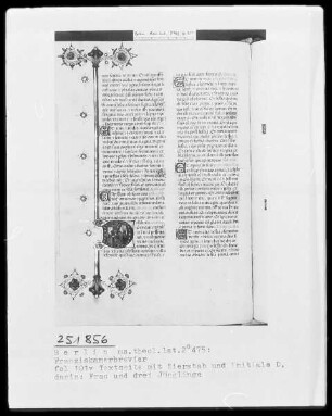 Franziskanisches Brevier — Initiale D, darin Frau und drei Jünglinge, Folio 98verso
