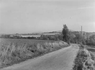Singwitz. Kreis Bautzen. Blick auf Gebäude der VEB "Fortschritt"