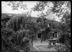 Düsseldorf-Kaiserwerth. Ruine der Kaiserpfalz