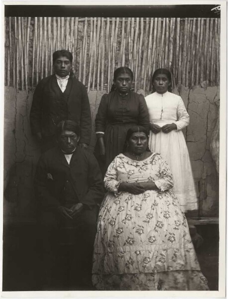 The Fructuoso Ucanán family, the mayor of Huanchaco