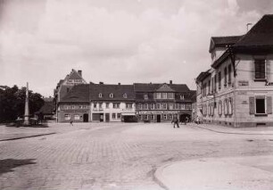Delitzsch, Roßplatz : Delitzsch, Roßplatz mit Distanzsäule