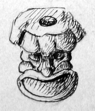 Kleine komische Maske mit Trichtermaul, oben durchbohrt