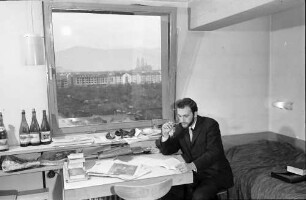 Freiburg: Studentenhochhaus "Zasius", Student im Zimmer