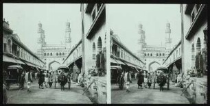 Charminar : Straßenszene in Hyderabad mit Charminar (1591)