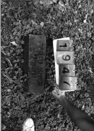 Grabstein 1947 [Hahn S. 191 Grab-Nr. 2827]