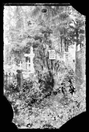 Friedhof mit Grabdenkmal Johann Haug (27.05.1842-24.12.1923)
