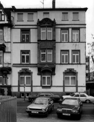 Mietshaus; Frankfurt, Hölderlinstraße 10