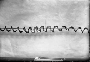Freileitungstechnik. Spiralseil (?). Radebeul-Kötzschenbroda, Elektroarmaturenwerk JWH