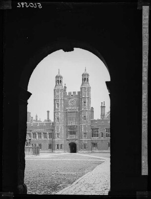 Eton College, Durchblick