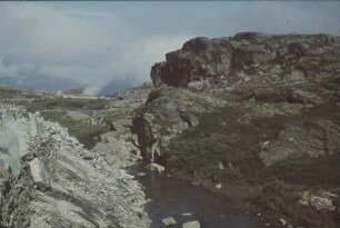 Reisefotos Norwegen. Felslandschaft mit Holzhaus