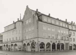 Wohn- und Geschäftshaus