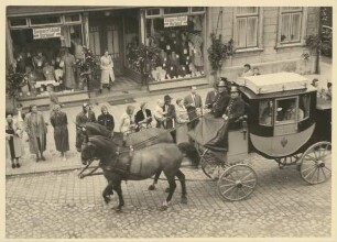 Die Post im Festzug