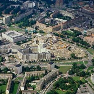 Dresden, Prager Straße, Luftbild : Dresden-Altstadt. Bebauung zwischen St.-Petersburger Straße, Prager Straße, Wallstraße, Wilsdruffer Straße und Altmarkt. Luftbild-Schrägaufnahme von Südosten