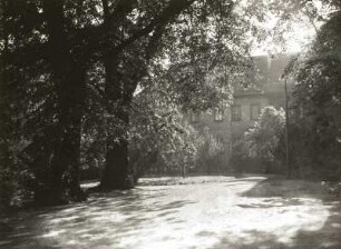Wilsdruff. Schlosspark. Blick zum Schloss