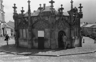 Kutna Hora : In (Pardubice) Kutna Hora am 24.06.2015, Der Steinerne Brunnen mit Marie Valtrová