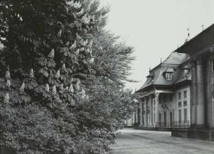 Schloss Pillnitz, Bergpalais, Hofseite, Seitenansicht, Blick nach Westen, um 1930
