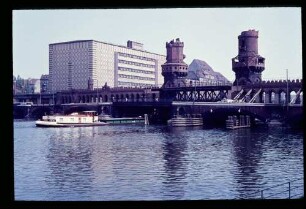 Oberbaumbrücke 6.5.62.