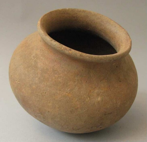 Clay vessel