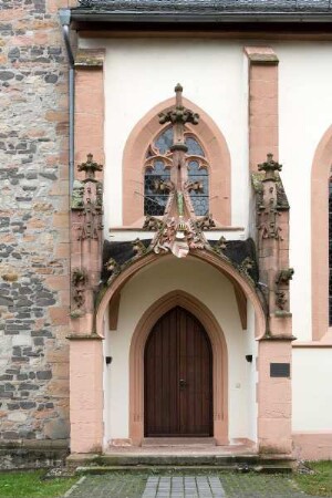 Evangelische Stadtkirche — Südportal mit Vorhalle