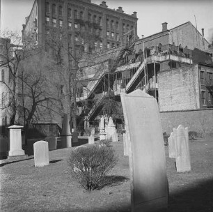 New York, Mulberry Street. Katholischer Friedhof