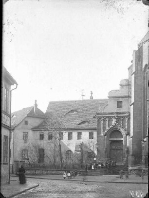 An der Moritzkirche 6; An der Moritzkirche 7. linke Bildseite: Küsterei Pfarrhaus (Nietschmann - Armin Stein)