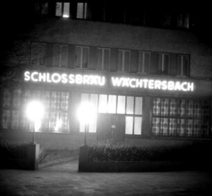 Wächtersbach (Main-Kinzig-Kreis). Schloßbräu Wächtersbach. Teilansicht der Fassade