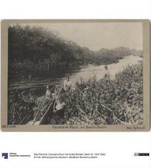 Caracara-Fluss mit Guató-Booten