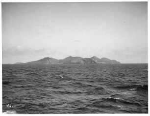 Inseln vor ägyptischer Küste im Mittelmeer (wohl bei bei Abu Al Asi) : Mittelmeerreisen. Inseln vor ägyptischer Küste (wohl bei Abu Al Asi)