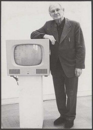 Herbert Hirche mit HF 1 (Fotopostkarte)