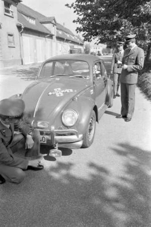 Ausbildung von Polizeibeamten in der Außenstelle Karlsruhe-Durlach der Landes-Polizeischule Baden-Württemberg