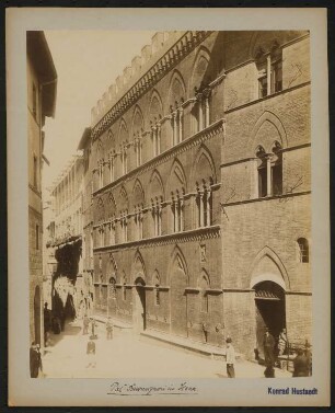 Palazzo Buonsignori, Siena: Ansicht der Straßenfassade