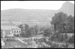 Bilin. Kurhaus - Anlagen und der Borschen