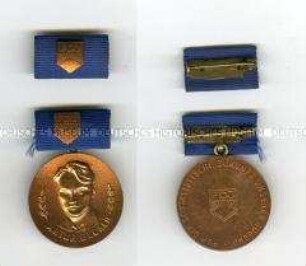 Artur-Becker-Medaille in Bronze, mit Interimsspange