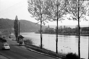 Haßmersheim: Neckarstraße bei der Fähre