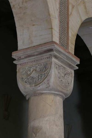 Fabeltiere und Ornamentik