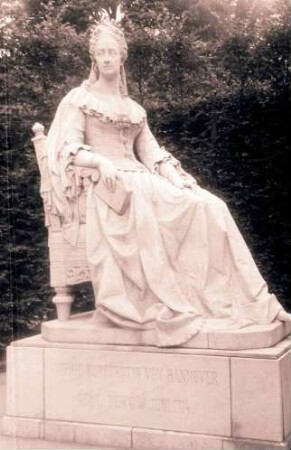 Hannover, Herrenhausen: Statue, Kurfürstin von Hannover
