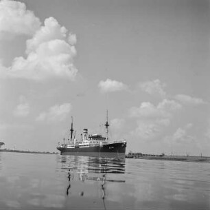 Frachtschiff "Gera" der HAPAG, im April 1923 vom Stapel gelaufen