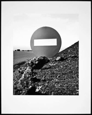 Nationalpark Timanfaya (Lanzarote). Schild für Einbahnstraße