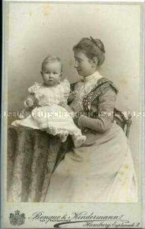 Mutter mit Säugling, Carte de Visite
