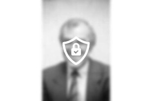[Name maskiert] Einwohner von Reinfeld und Bad Oldesloe: Leiter der Personalabteilung der Kreissparkasse Stormarn: Stadtverordneter der FDP in Reinfeld (1979-1985): Vorsitzender des FDP-Ortsvereins Reinfeld