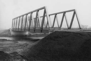 Brückenbau am Wesel-Datteln-Kanal