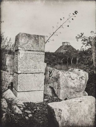 Steinplastik und Reliefsteine der Maya-Kultur (Sammlung Richard Wegner 1869/1931)