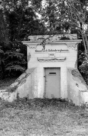 Wasserhochbehälter (Wasserhochbehälter); Burgwald, Beim grünen Baum
