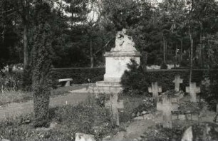 Denkmal für die Gefallenen des 1. Weltkrieges : Denkmal für die Gefallenen des 1. Weltkrieges (nach 1918). Lamsdorf (Kreis Falkenberg) (heute Łambinowice / Polen), Soldatenfriedhof