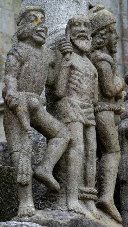 Frankreich. Bretagne. Finistere. Saint Thegonnec. Enclos Paroissial. Calvaire. Steinfiguren