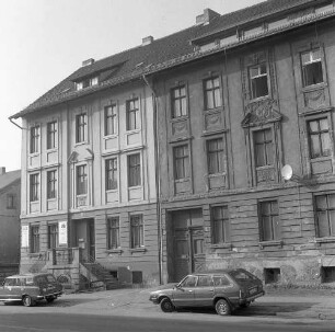 Bernau, Breitscheidstraße 38/40. Wohnhäuser (1905 (Nr. 38; rechts) und 1904 (Nr. 40; links)). Straßenansicht