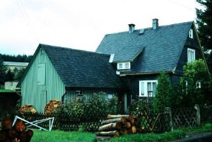 Das Forsthaus mit Schuppen