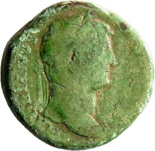Sesterz des Hadrian mit Darstellung einer Göttin mit Zepter