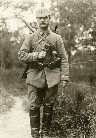 Clausing, Adolf; Leutnant der Reserve, geboren am 14.09.1885 in Zimmerhof