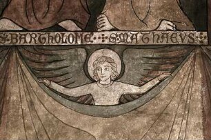 Engel, die einen Vorhang halten (unterhalb der Apostelreihe)